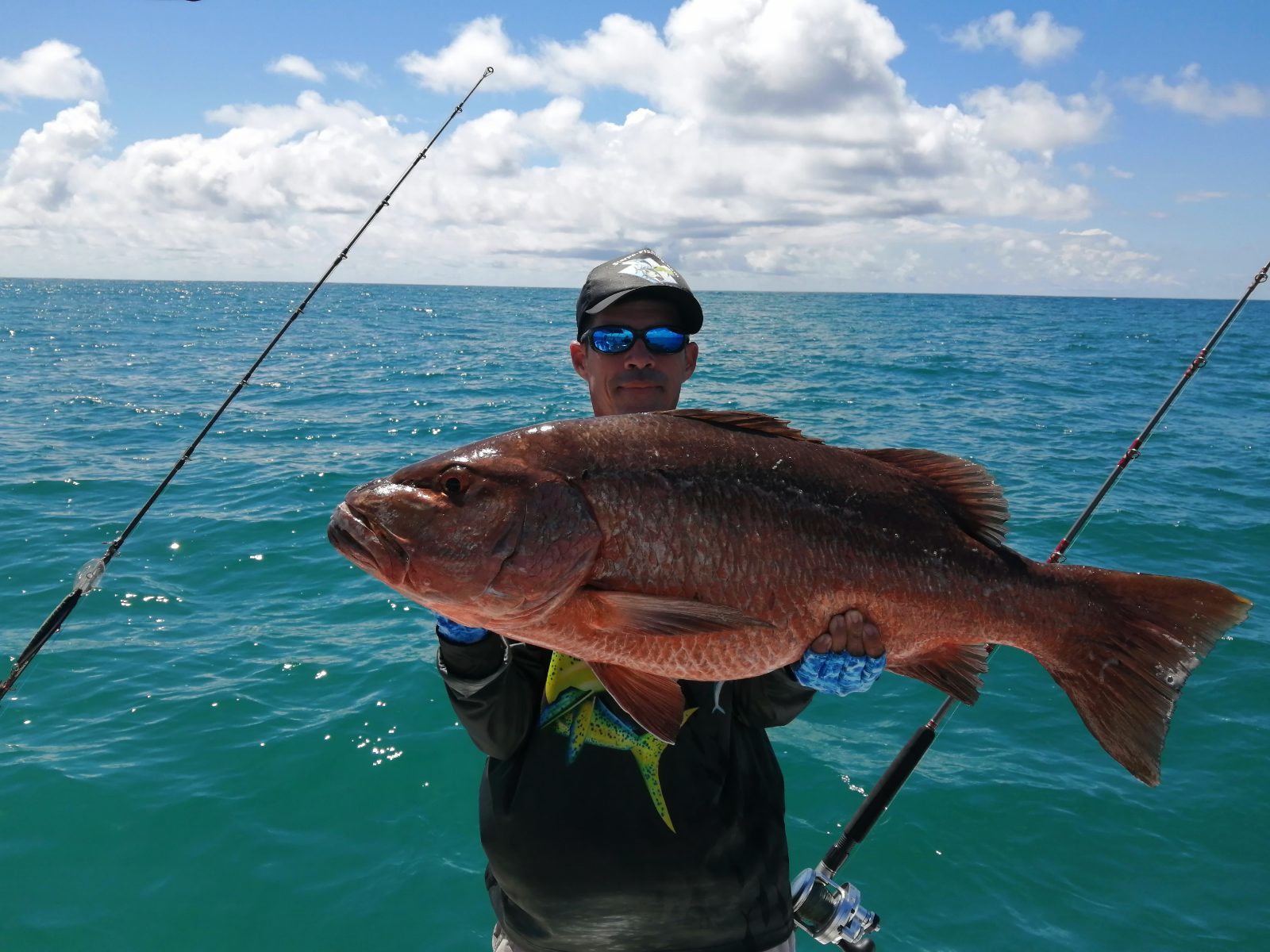Inshore fishing off the Sierpe River mouth, Costa Rica — photo 3