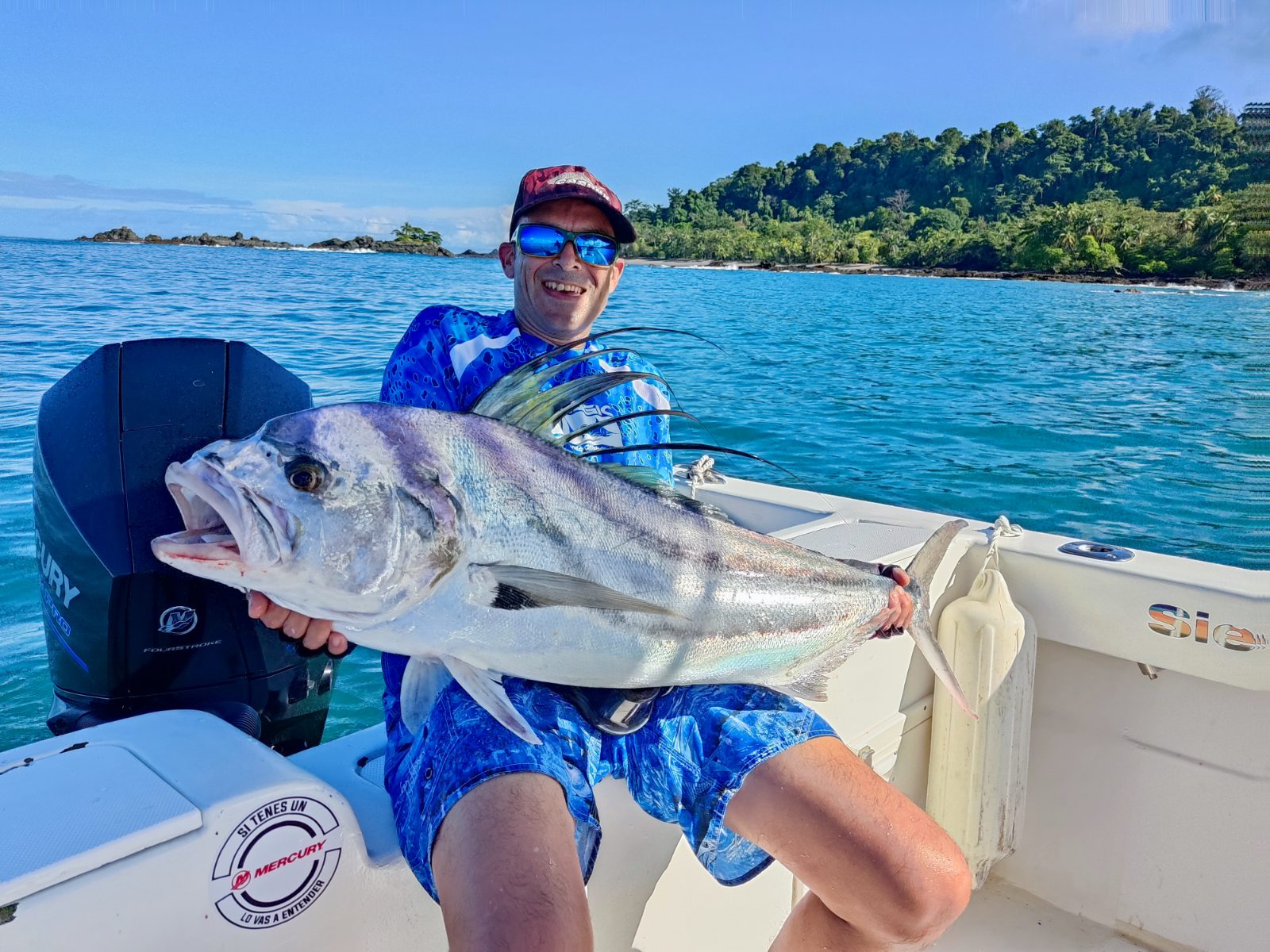 Inshore fishing off the Sierpe River mouth, Costa Rica — photo 7