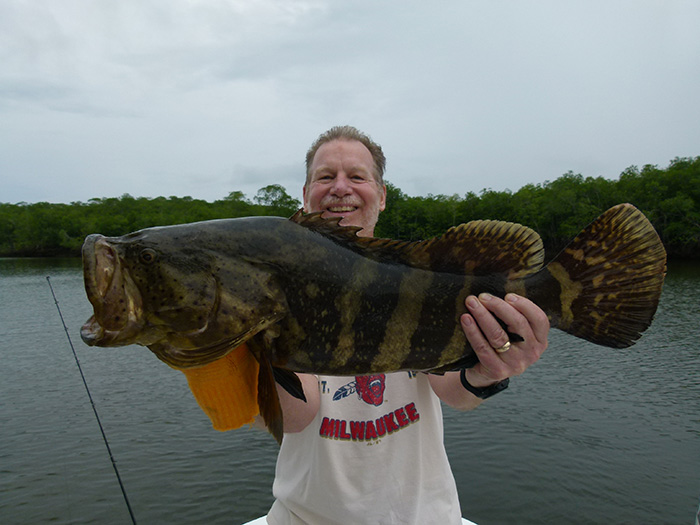 Fishing the Sierpe River through the mangroves, Costa Rica — photo 7