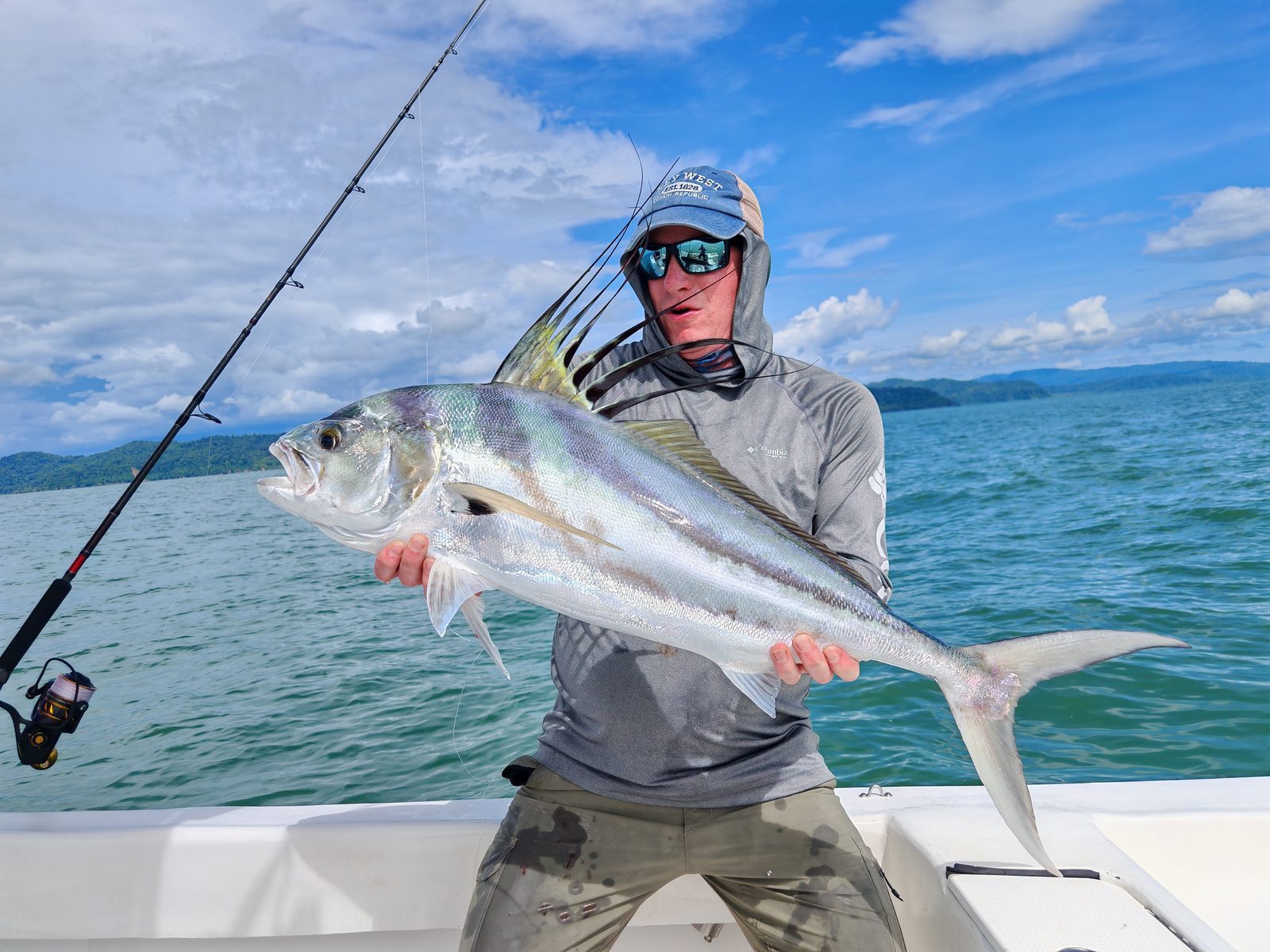 Inshore fishing off the Sierpe River mouth, Costa Rica — photo 24