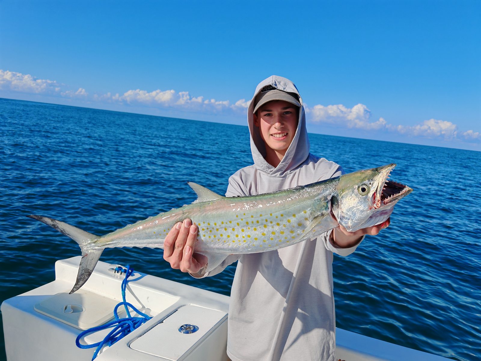 Inshore fishing off the Sierpe River mouth, Costa Rica — photo 26