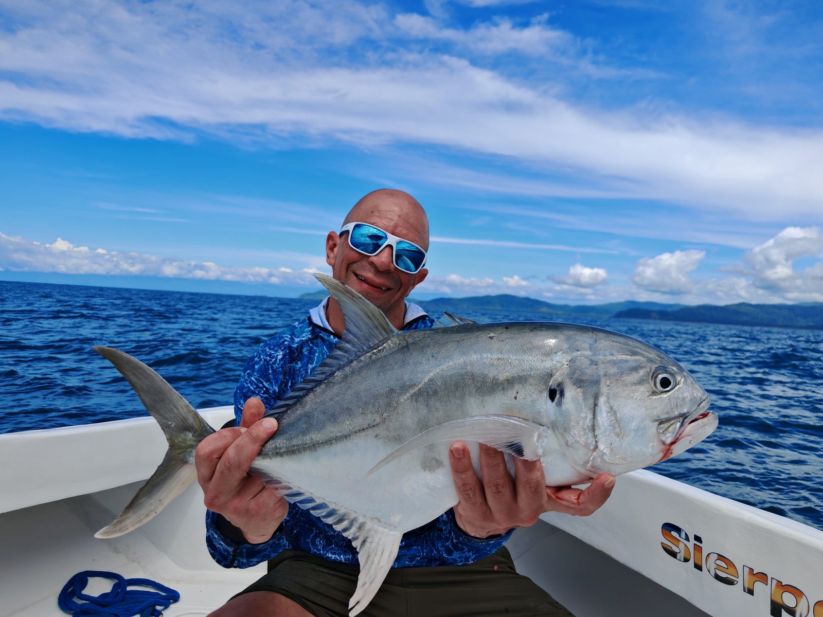 Inshore fishing off the Sierpe River mouth, Costa Rica — photo 30