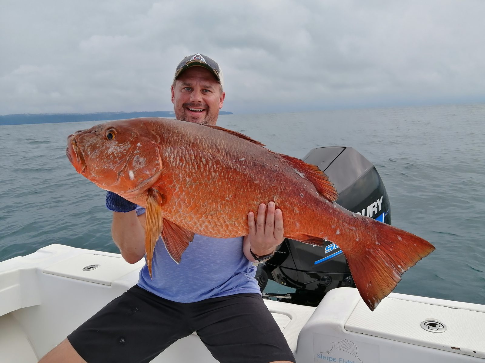 Nearshore fishing off Corcovado and Caño Island, Costa Rica — photo 10