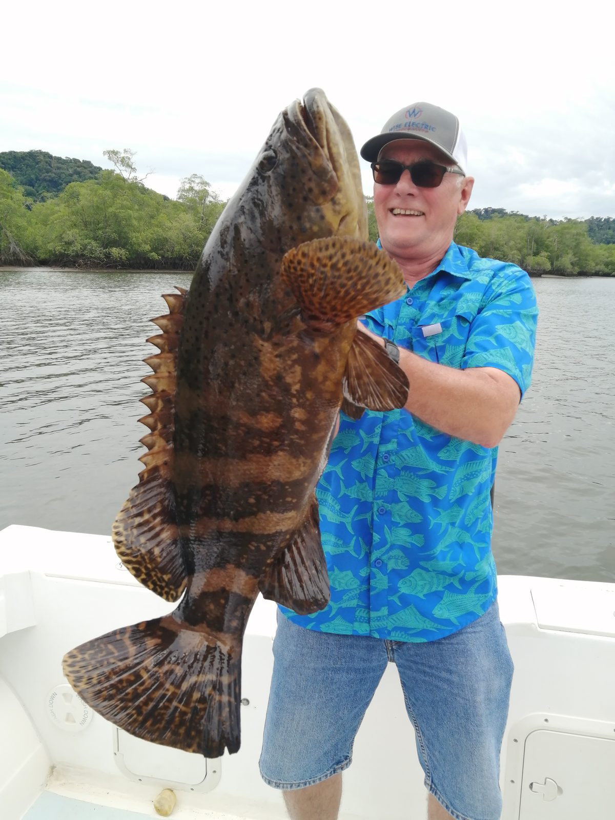 Fishing the Sierpe River through the mangroves, Costa Rica — photo 16