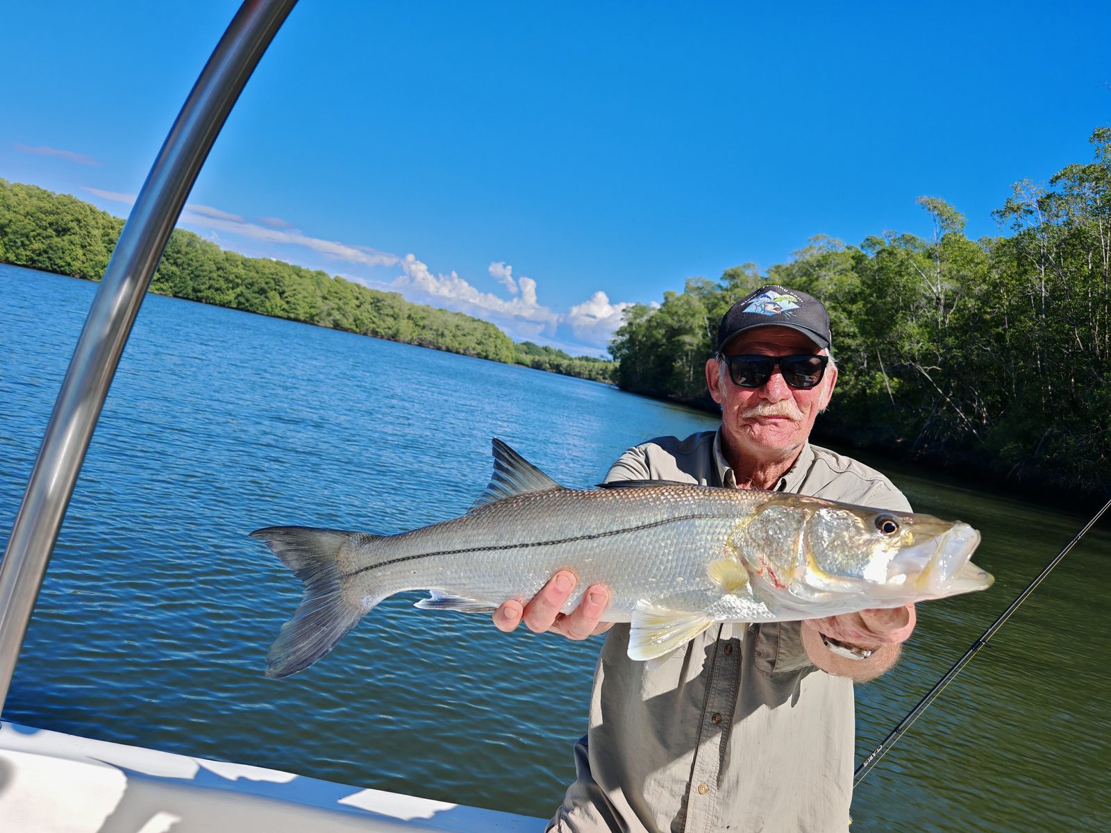 Fishing the Sierpe River through the mangroves, Costa Rica — photo 23